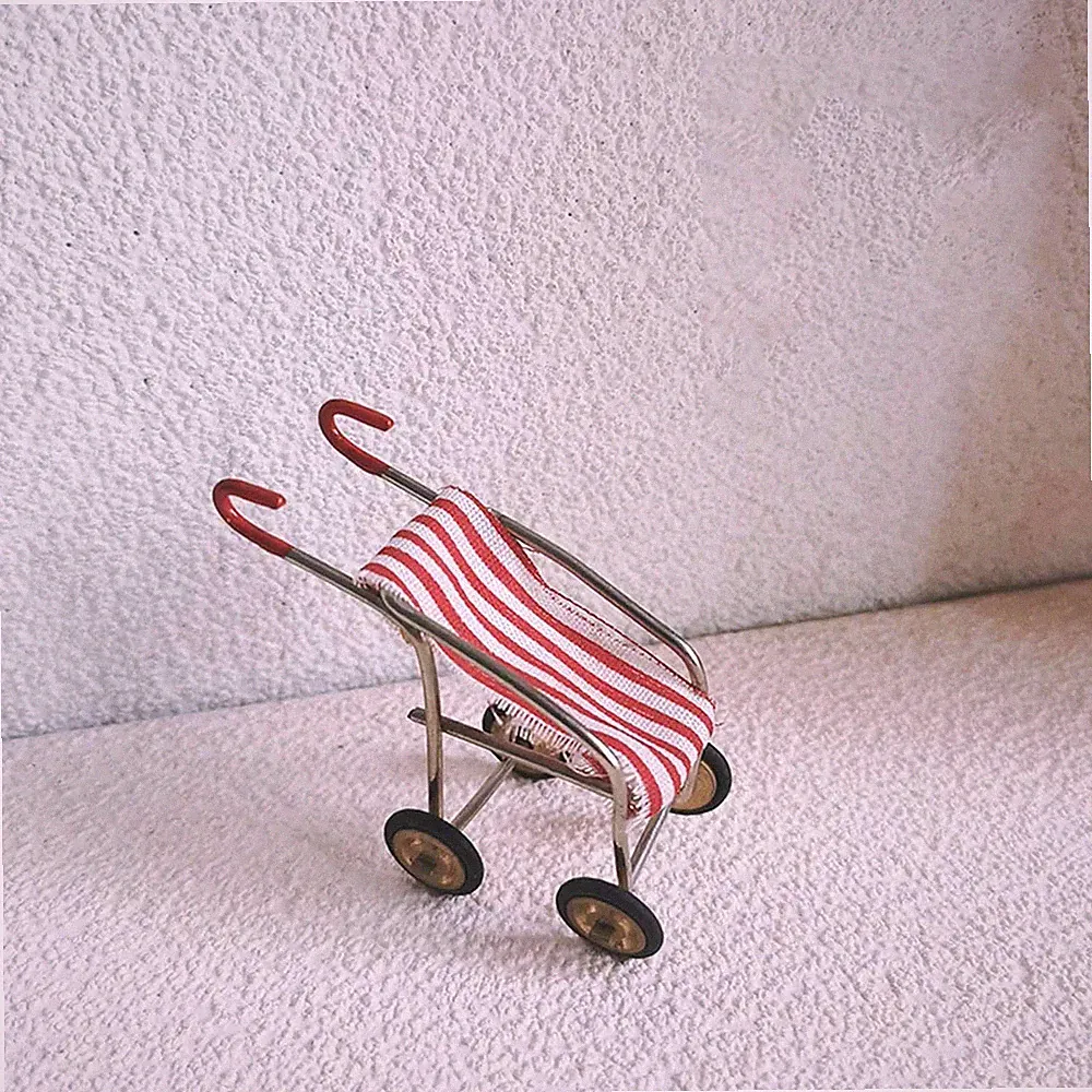 Puppenhaus-Miniatur-Kinderwagen für 1/6 und 1/12, realistische