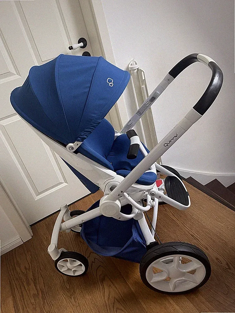Quinny Moodd Kombi Kinderwagen Babywanne faltbar volles Zubehör blau weiss w neu