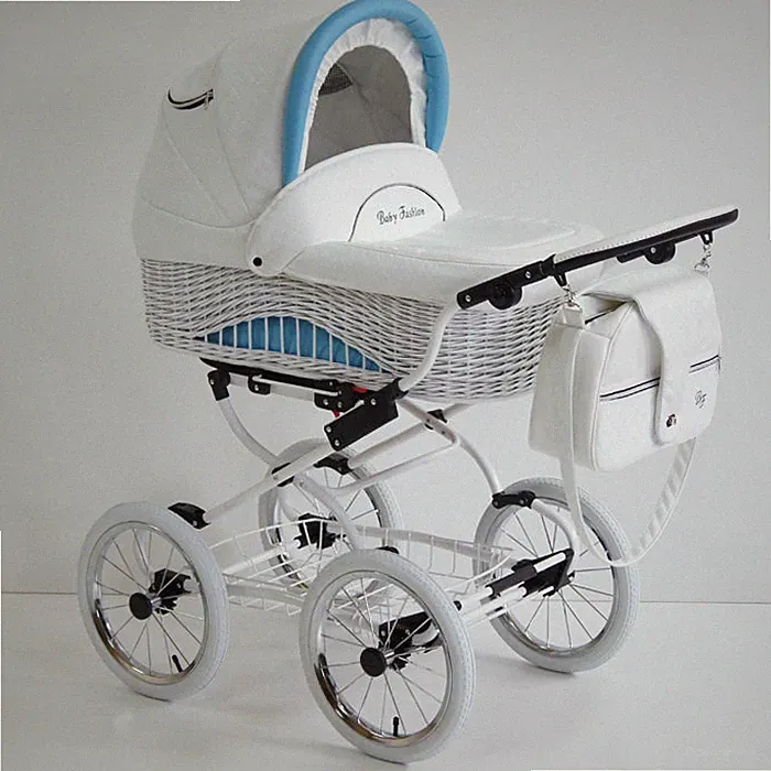 Rote Kinderwagen