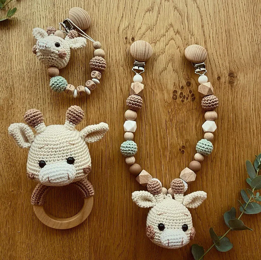 Schnullerkette / Kinderwagenkette / Rassel / Babyspielzeug