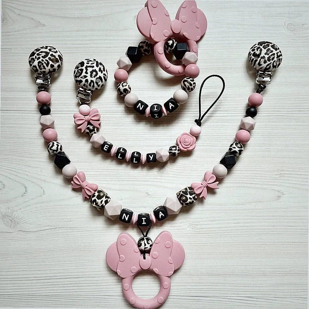 Schnullerkette Set mit Namen Silikon Mädchen leo schwarz rosa Kinderwagenkette