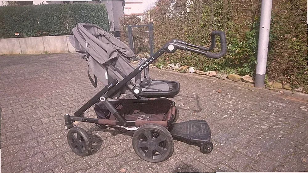 Set: Kinderwagen Go Big II (grau) und Babyschale (blau) mit Zubehör