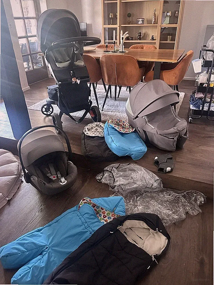 Stokke Xplory V6 Athleisure Green mit Cybex Platinum Z Plus MaxiCosi
