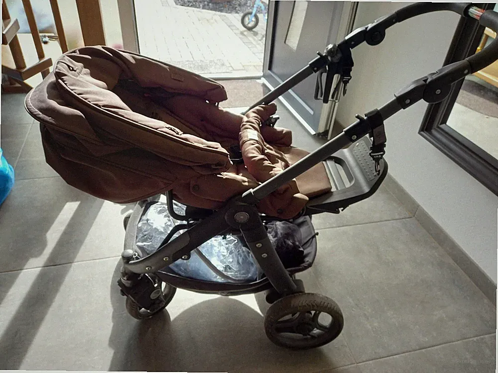 Teutonia Cosmo Kombi Kinderwagen braun