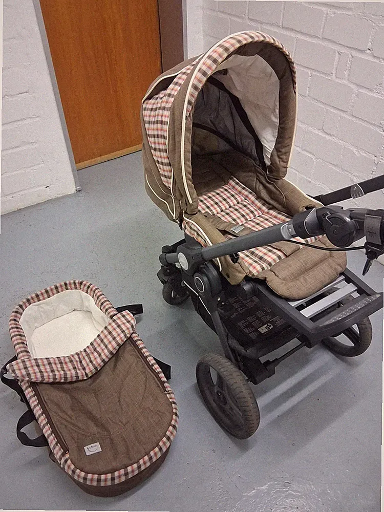 Teutonia Kinderwagen Komplettset - Softtasche, Wickeltasche & 2x Fußsack - TOP