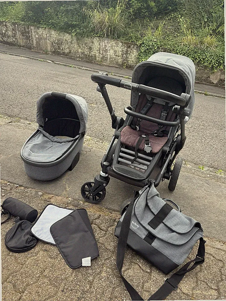 teutonia Smile 3 Kombikinderwagen/Sportwagen Set grau mit Babywanne & Tasche