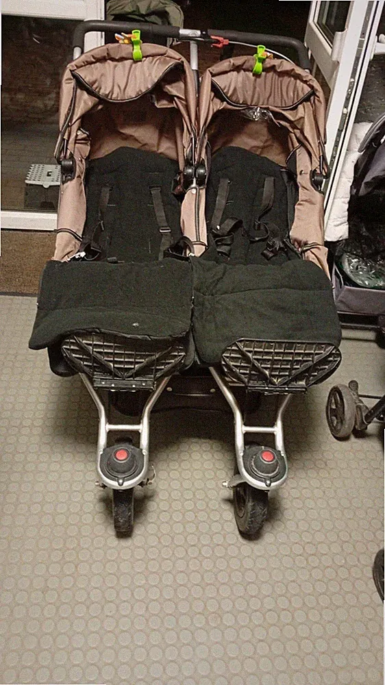 tfk twinner twist duo Zwillingskinderwagen Geschwisterkinderwagen mit Zubehör