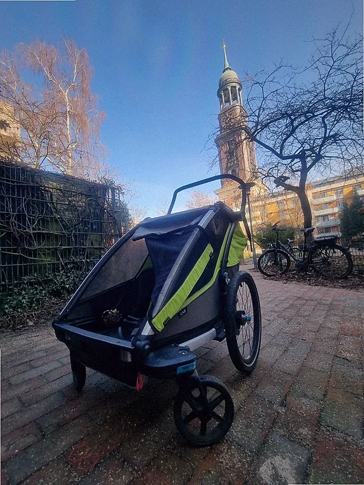 Thule Chariot Cab 2 Fahrradanhänger für zwei Kinder neongrün mit zwei Kupplungen