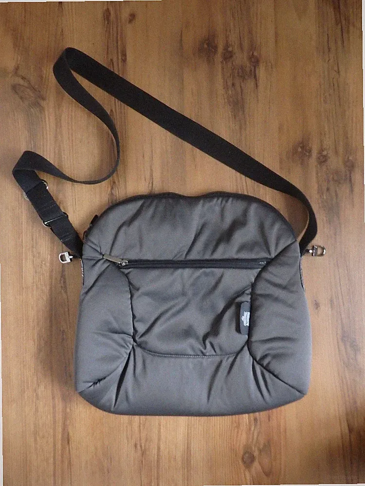 Tolle Kinderwagentasche/Wickeltasche von Peg Perego in grau - Super Zustand