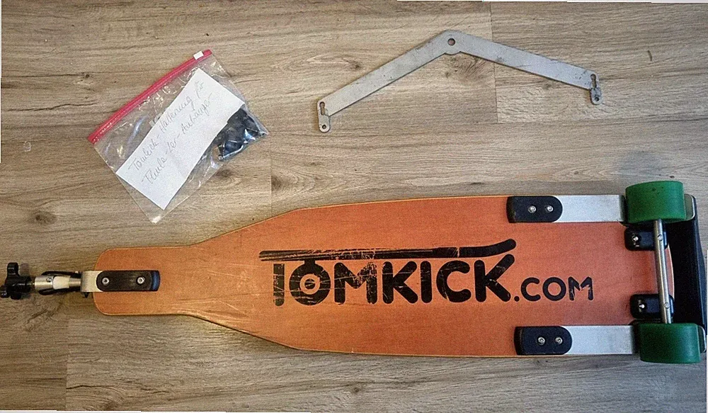 Tomkick-Skateboard für Kinderwagen, Buggys mit Adapter für Thule Chariot Cab 2