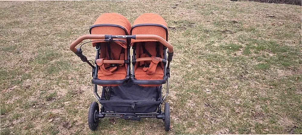Zwillingskinderwagen Hartan Two Select mit 2 x Sitzeinheiten 2 x Falttaschen